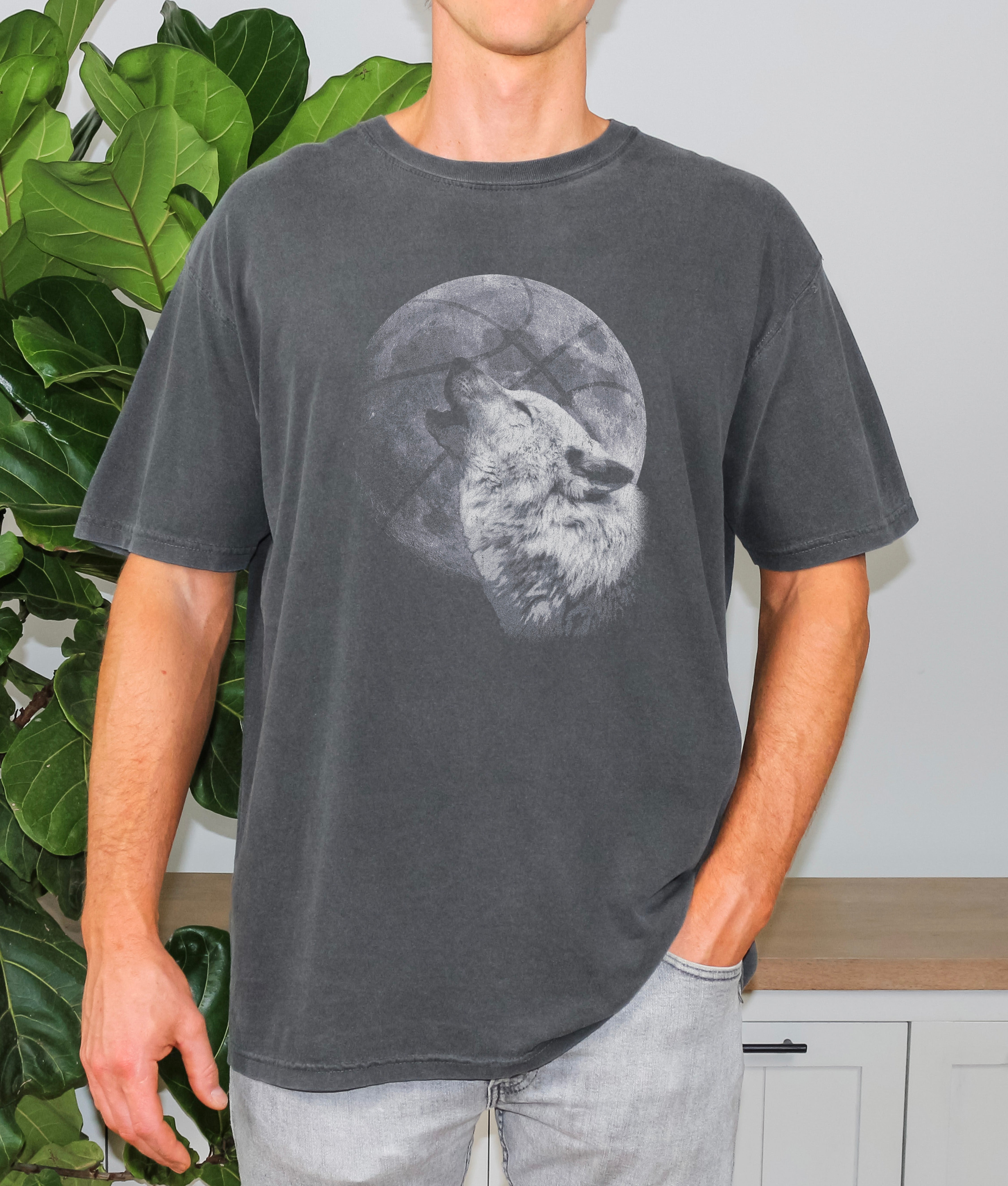 Vintage Wolf Tee - SixOneTwoTees
